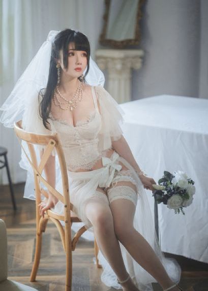 密臀在线
