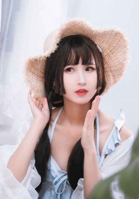 粉嫩湿润肥厚的岳
