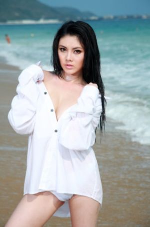 韩国美女黄色片