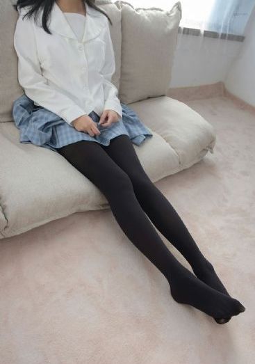 健身房里被教练c到呻吟男女视频